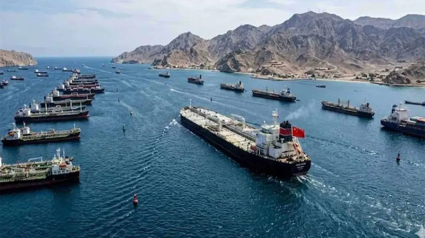 Trump ordena bloqueo a puertos iraníes y plantea cobro a barcos que crucen Ormuz