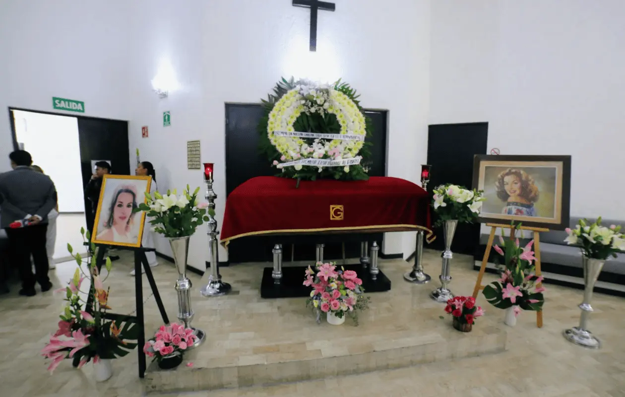 Funeral de Elsa Aguirre se realiza en Cuernavaca; cumplen su última voluntad