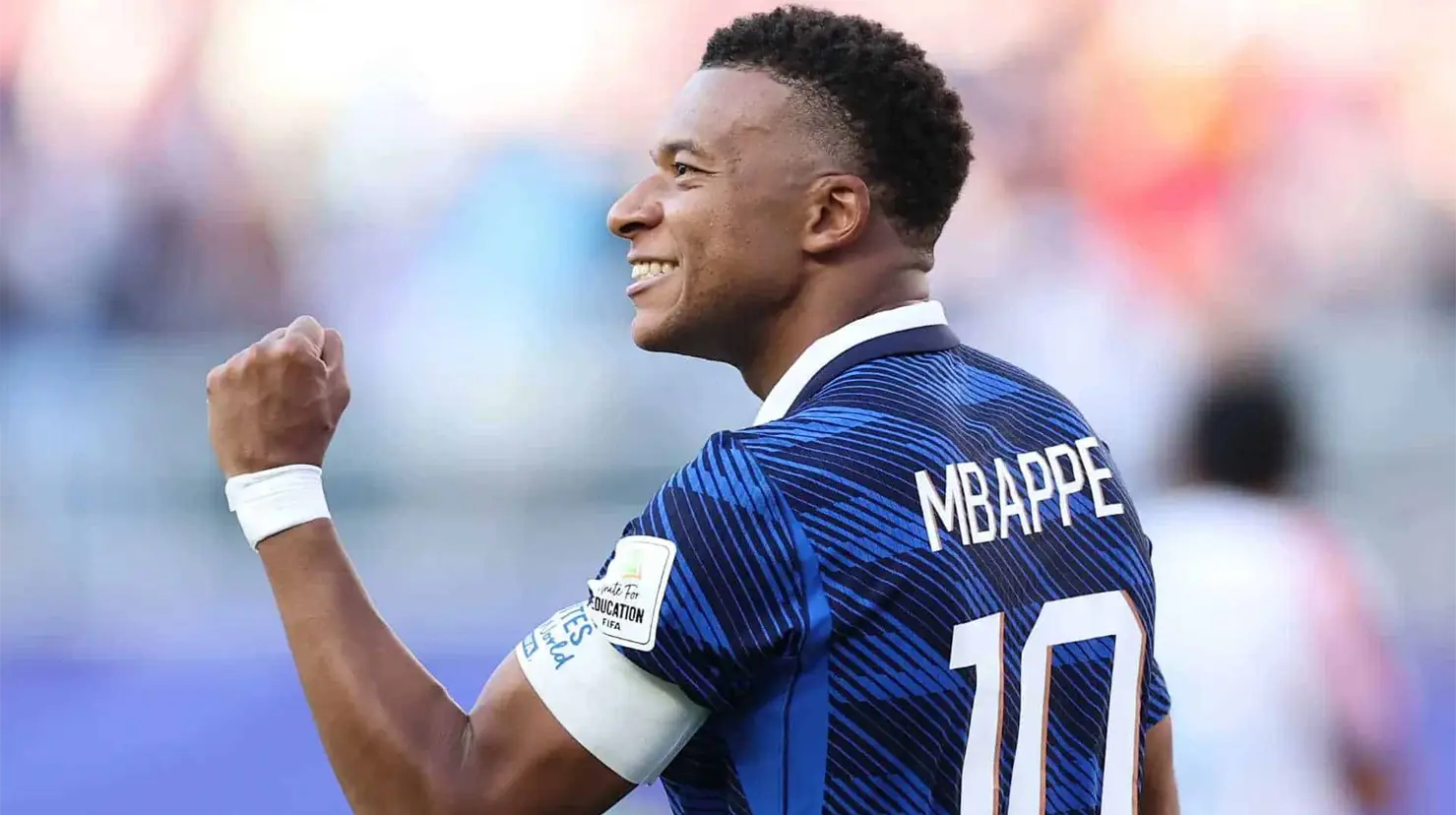 Mbappé firma un doblete ante Inglaterra y conquista un récord histórico en los Mundiales