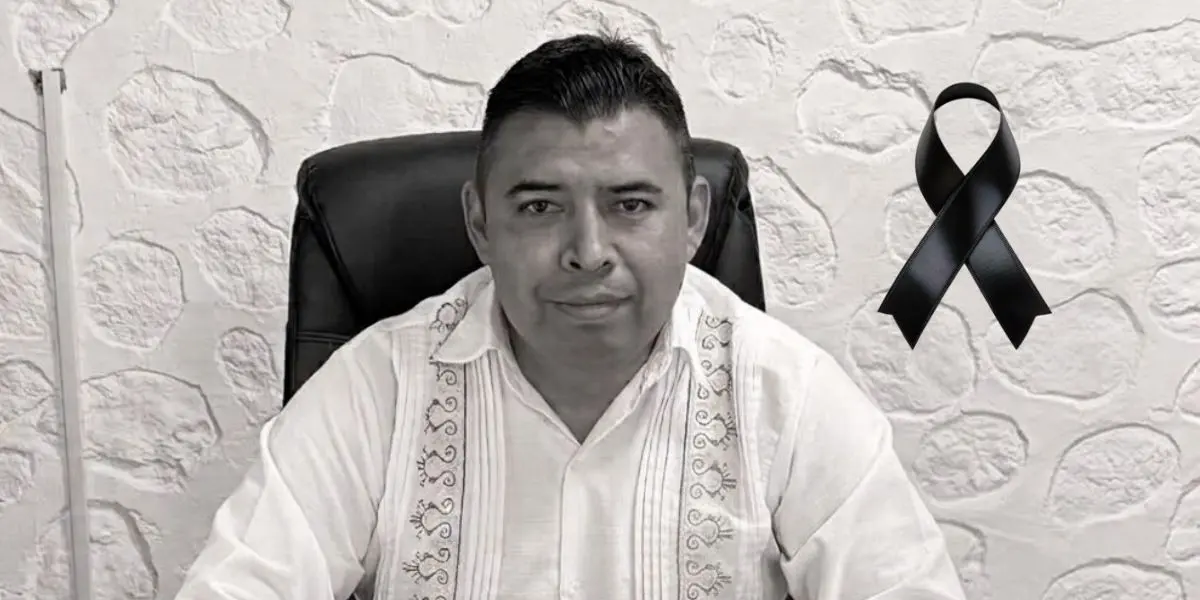 Peritos y agentes ministeriales realizaron las diligencias en la sede del Ayuntamiento, mientras continúa la búsqueda de los responsables. (fotos/redes sociales)