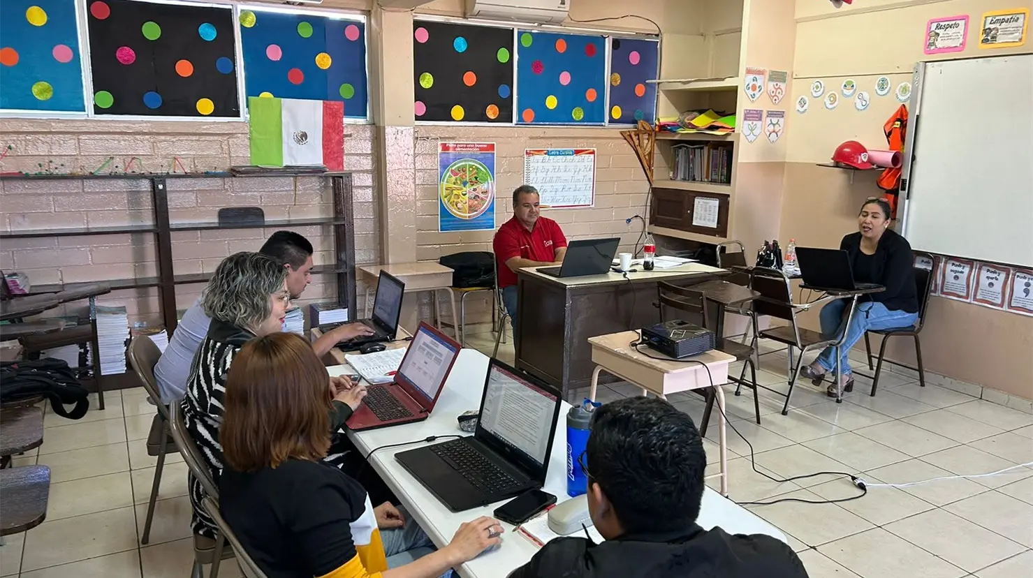 La institución educativa deberá cumplir con las disposiciones establecidas en el artículo 3.º de la Constitución Política de los Estados Unidos Mexicanos, la Ley General de Educación, la Ley General de Educación Superior y demás ordenamientos aplicables