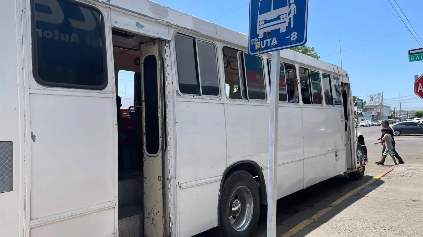 Aunque se ha avanzado en la renovación de las unidades del transporte urbano y la implementación de sistemas de refrigeración, todavía hay 60 camiones que no tienen aire acondicionado