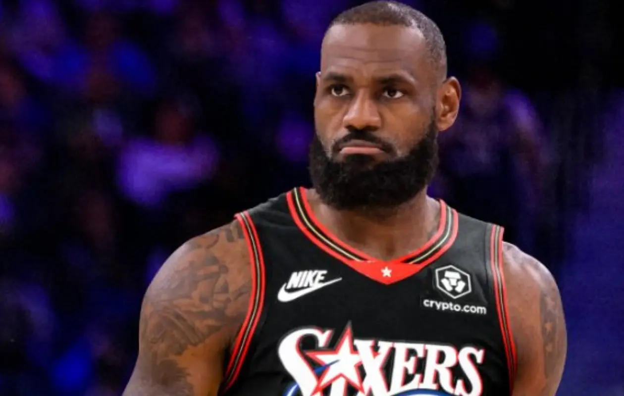 LeBron James llega a los 76ers con contrato de 2 años y busca otro anillo NBA