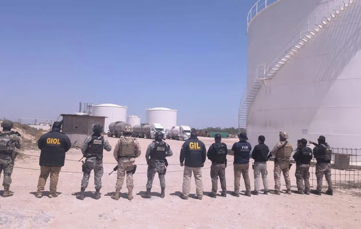 Aseguran refinería clandestina en Tamaulipas con más de 3.7 millones de litros de hidrocarburos
