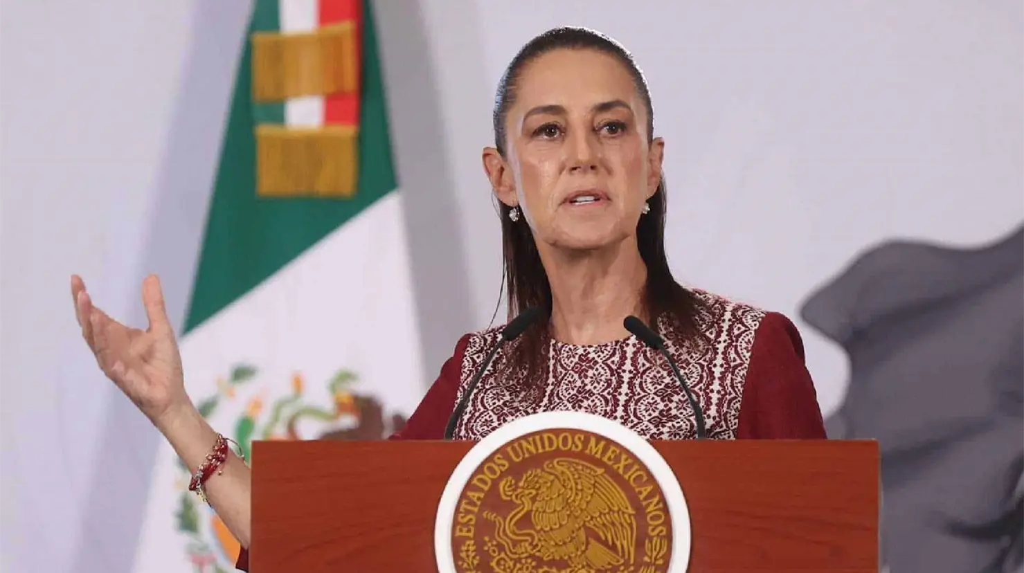 Sheinbaum anuncia nueva ofensiva contra el gusano barrenador; liberarán moscas estériles en dos semanas