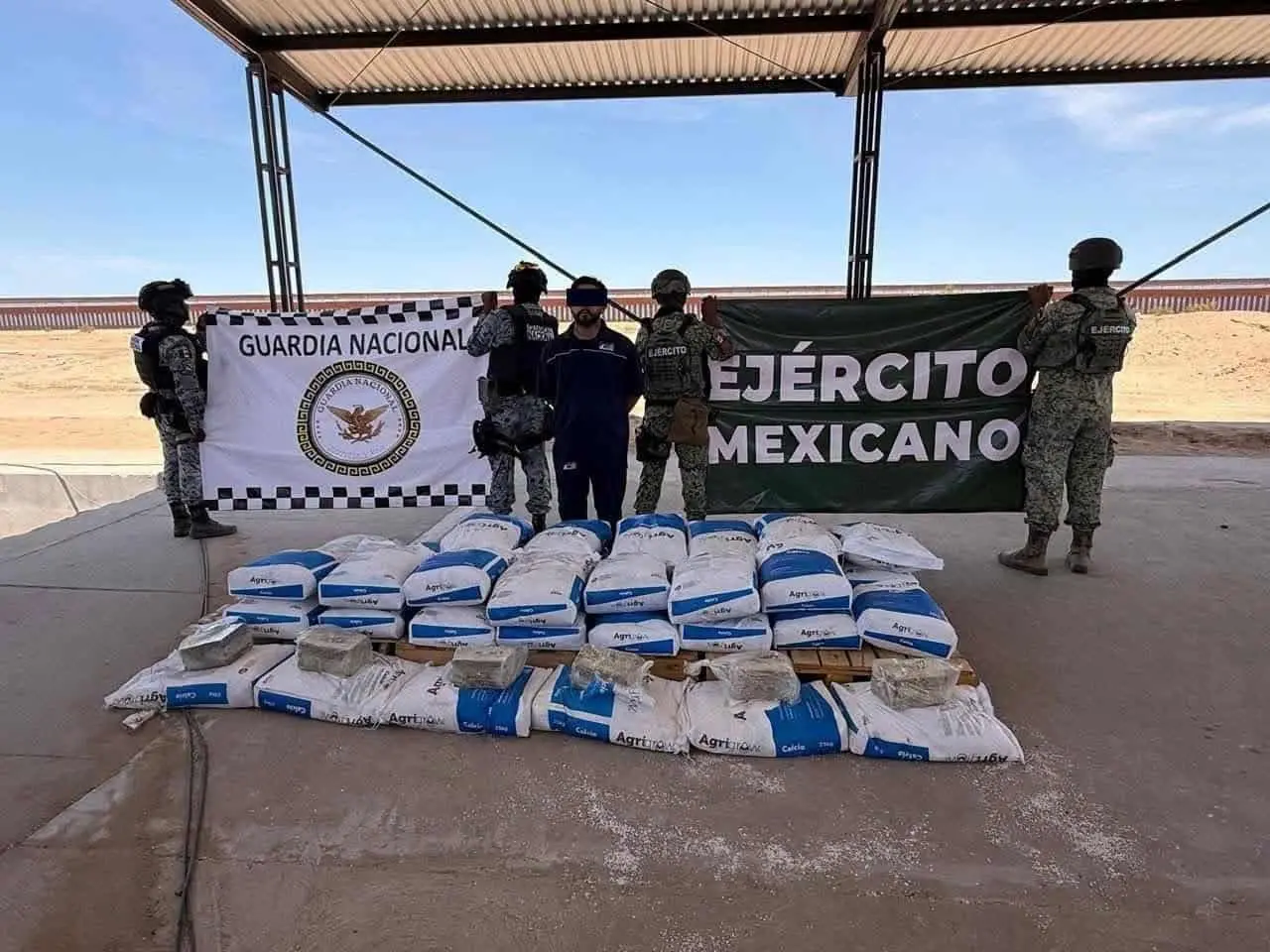Aseguran más de 400 kilos de drogas en puesto de revisión militar