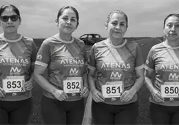 Cuatro atletas que participaron en el Maratón Guelaguetza mueren en accidente carretero