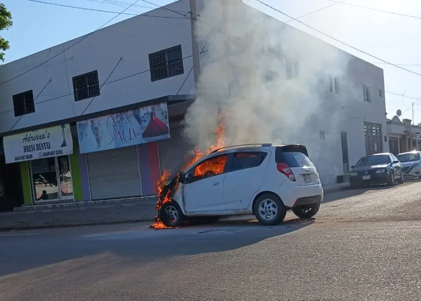 La unidad realizaba su recorrido regular cuando sucedió el percance la mañana de este martes