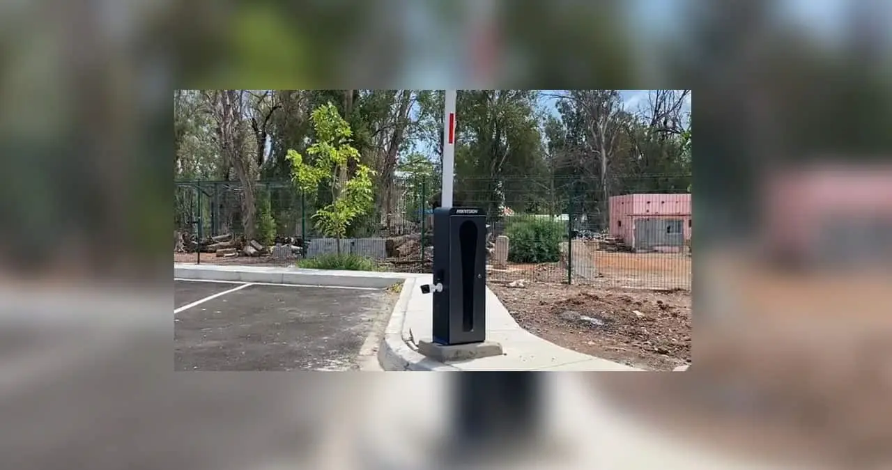 Estacionamiento nuevo operará la próxima semana a un costado de la Laguna de Náinari 