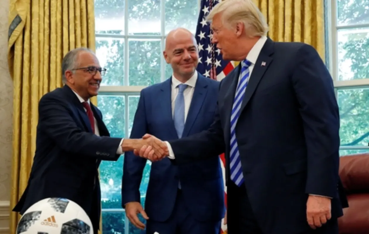 Carlos Cordeiro renuncia a la FIFA y acusa que el plan de vender derechos del Mundial pone en riesgo el futuro del futbol