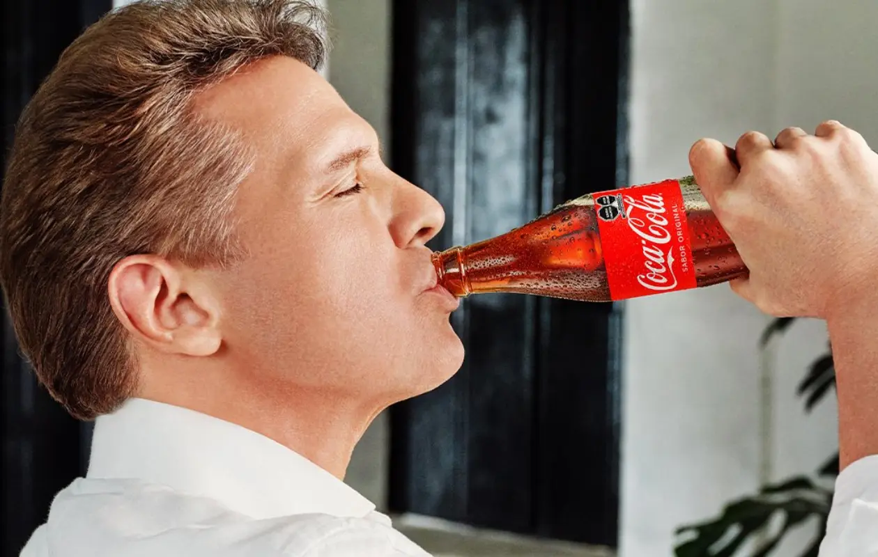 Luis Miguel regresa como imagen de Coca-Cola para celebrar 100 años de la marca en México