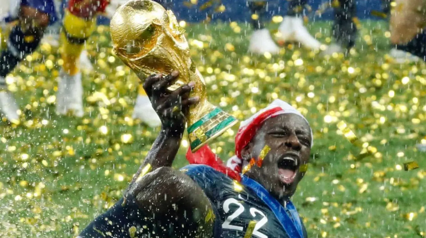 Campeón del mundo pone a la venta su réplica de la Copa y sorprende a los aficionados