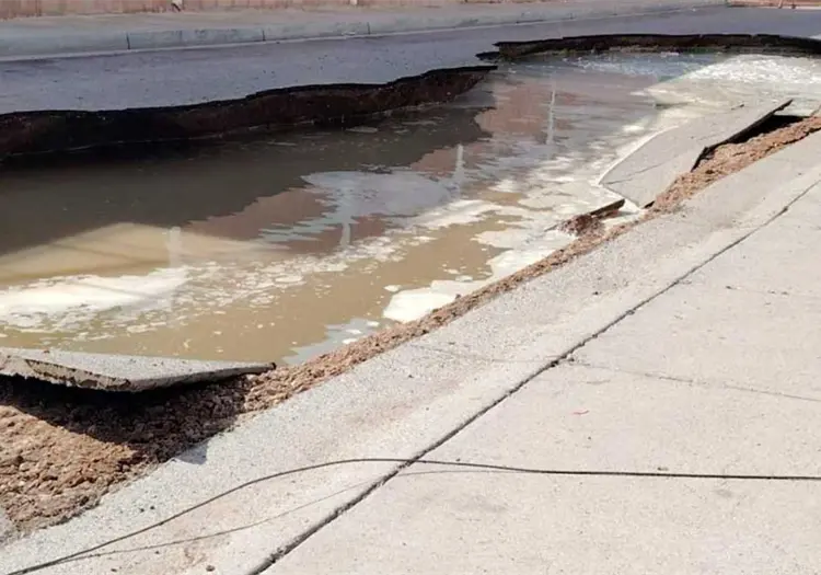 Hombre cae a socavón en Hermosillo y es rescatado sin lesiones; reparación tardará 60 días