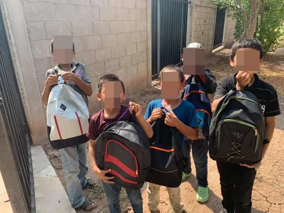 Recolectan útiles escolares para niños de escasos recursos de Cajeme