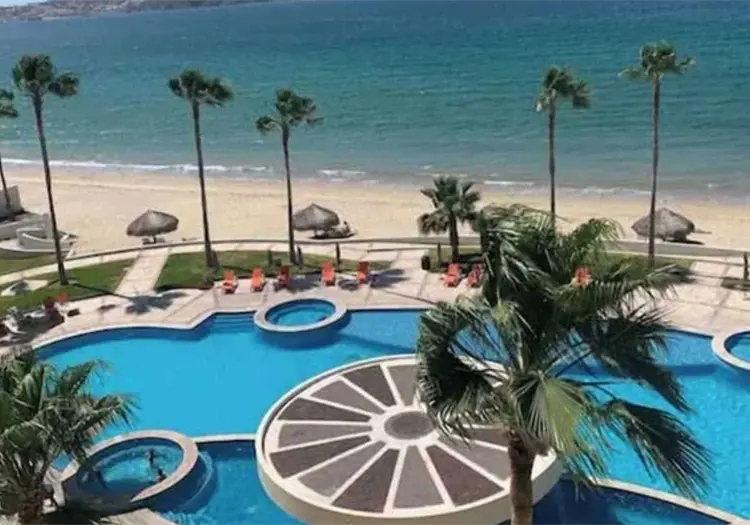 Niño de 11 años es rescatado tras sufrir principio de ahogamiento en alberca de hotel en San Carlos