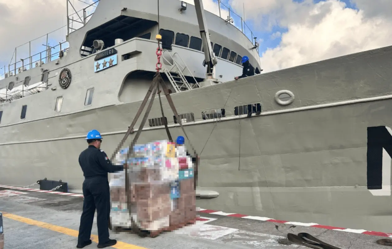 México envía más de 718 toneladas de ayuda humanitaria a Venezuela en dos buques de la Armada