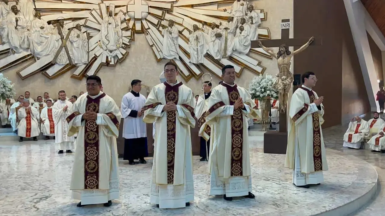 Diáconos se encuentran en camino de convertirse en sacerdotes