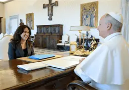 León XIV recibe a María Montserrat Alvarado, la mexicana que dirigirá la Comunicación del Vaticano