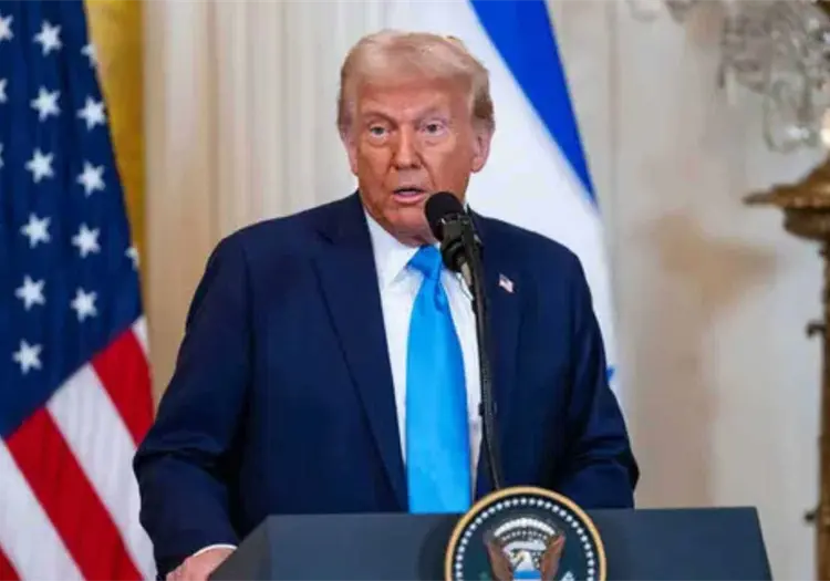 Trump endurece su postura y exige a Irán un acuerdo o una rendición total