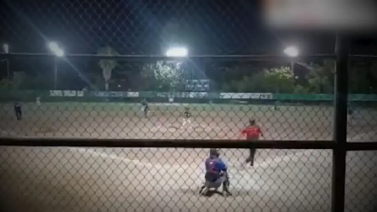VIDEO | Balacera interrumpe partido de beisbol y desata momentos de pánico en Nogales, Sonora