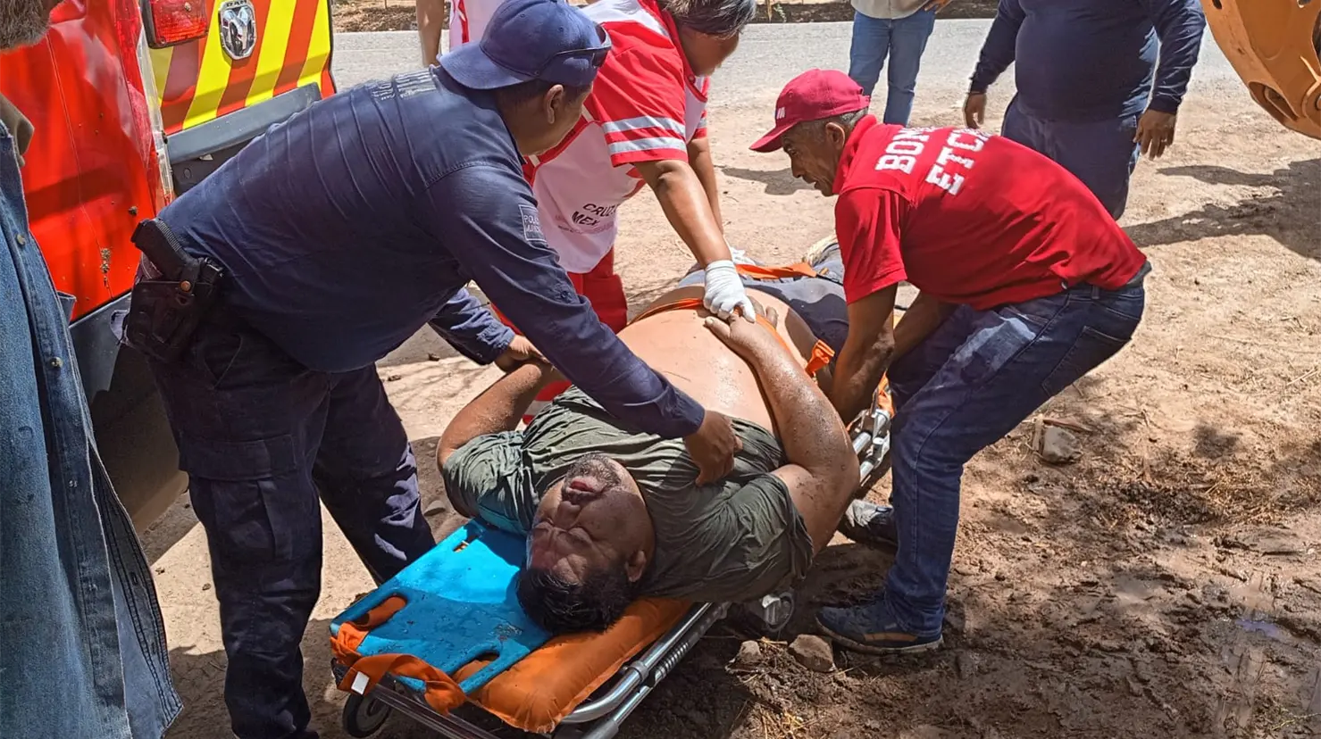 Abejas atacan a 35 personas en Villa Tres Cruces, Etchojoa