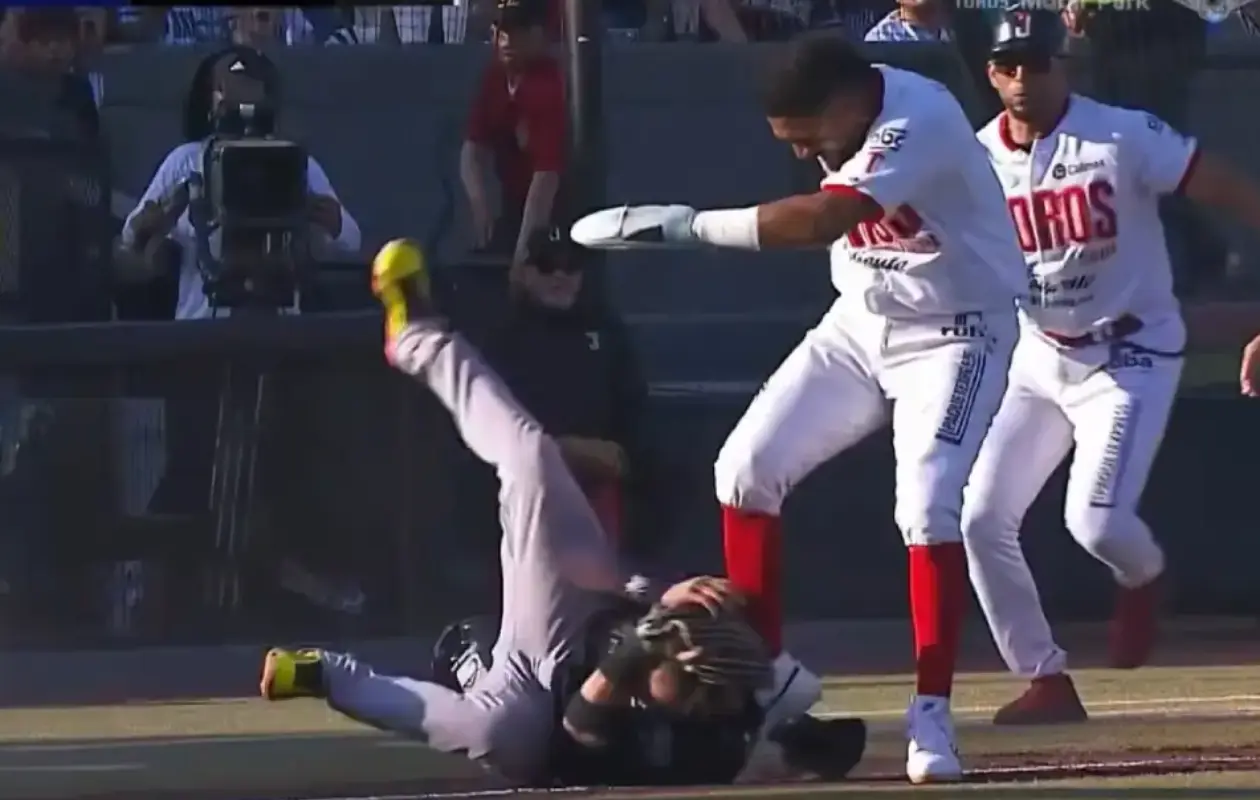 LMB suspende indefinidamente a Danry Vásquez tras agresión en juego entre Toros de Tijuana y Acereros