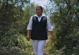 Marcela Ayde, enfermera mayo que ayuda a pacientes indígenas a comunicarse con personal médico en Navojoa