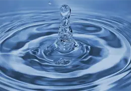 ¿Se puede fabricar agua en un laboratorio? La ciencia responde por qué no es la solución a la sequía