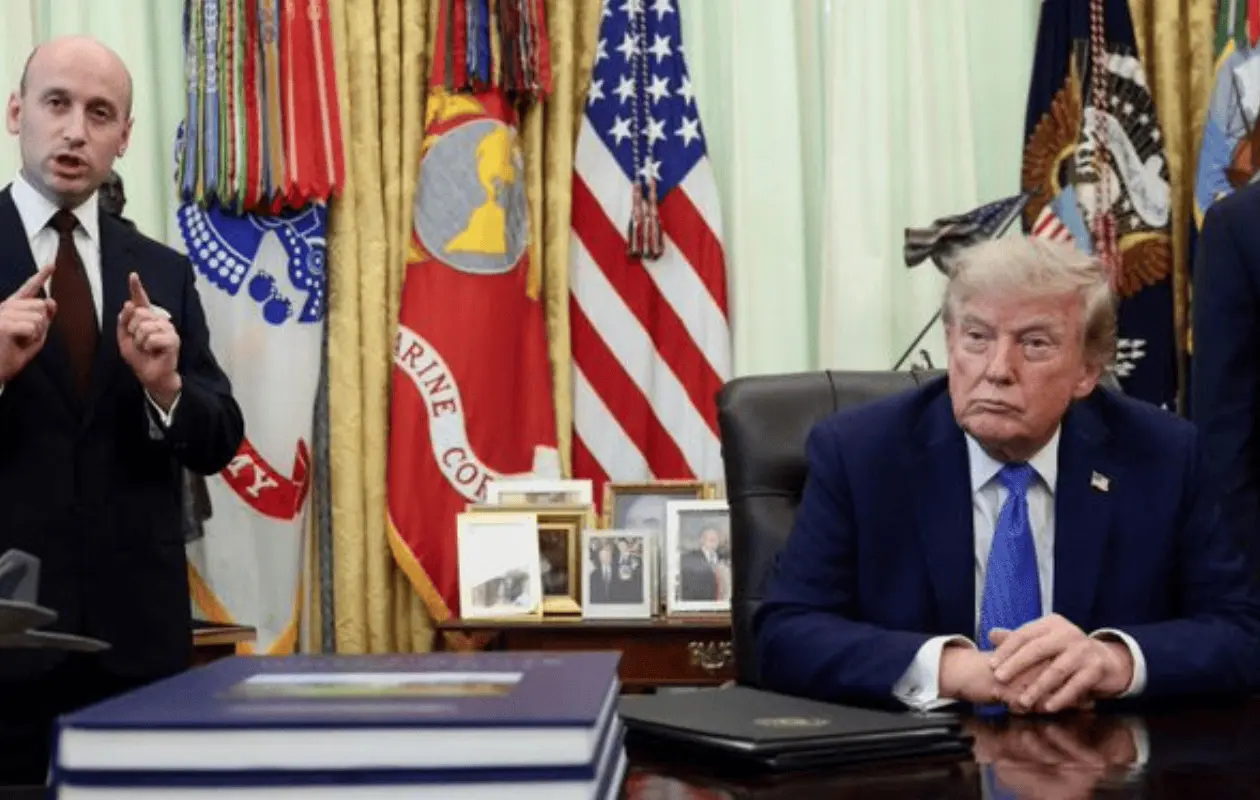 Trump firma nuevas restricciones a la ciudadanía por nacimiento