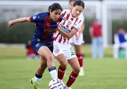 Comentarista llama “colágenos” a futbolistas de Atlante vs Necaxa; redes reaccionan