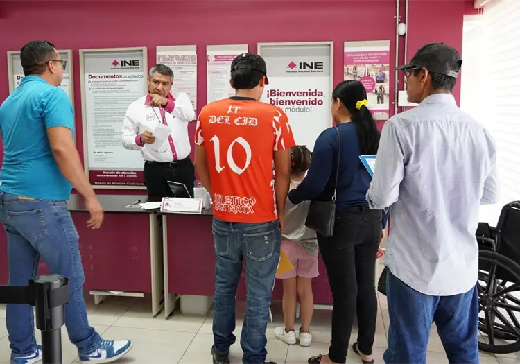 Se requiere CURP impresa para inscripción al padrón electoral