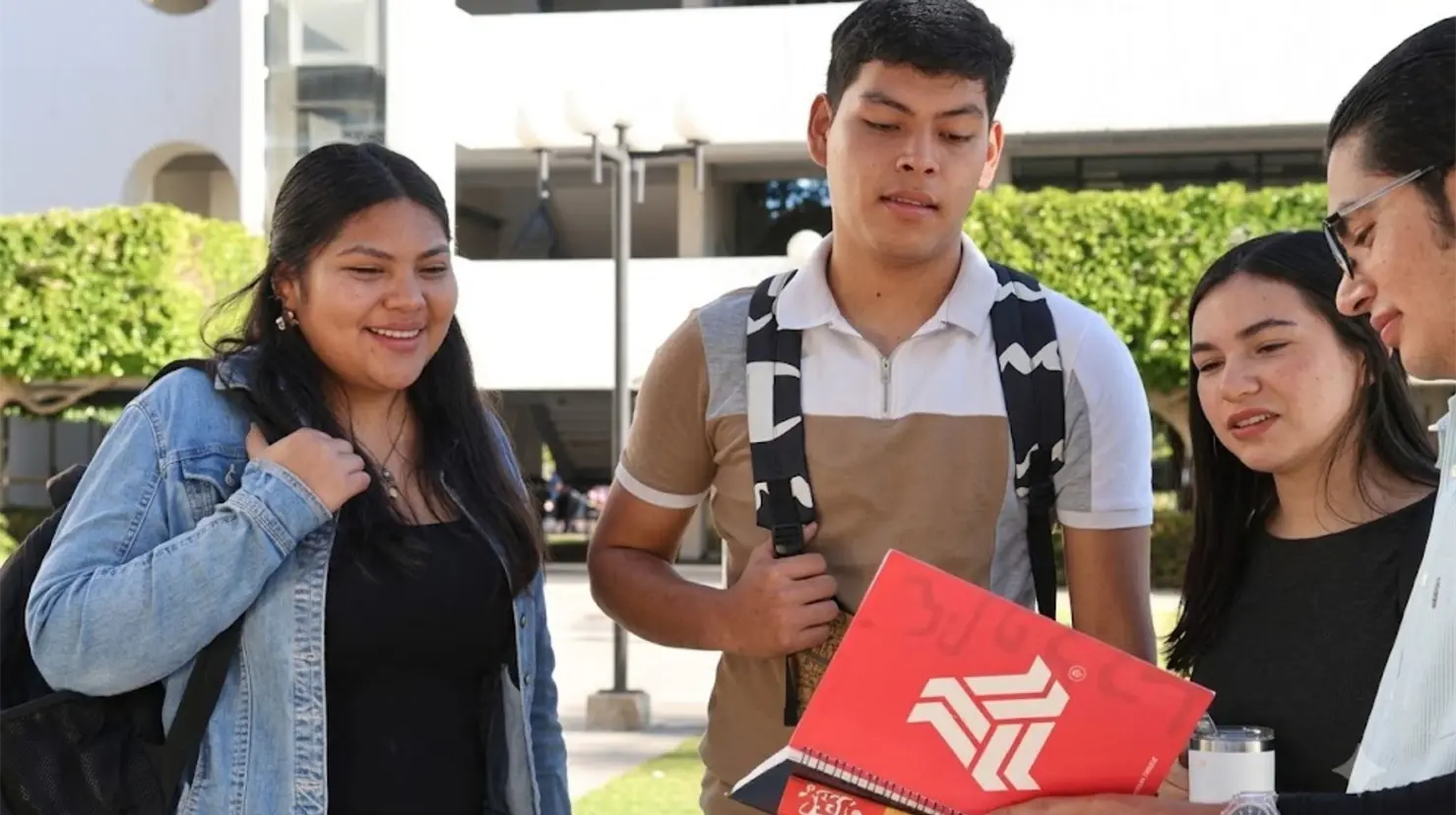 Programa Pro Becas brinda educación universitaria a comunidades indígenas en Cajeme