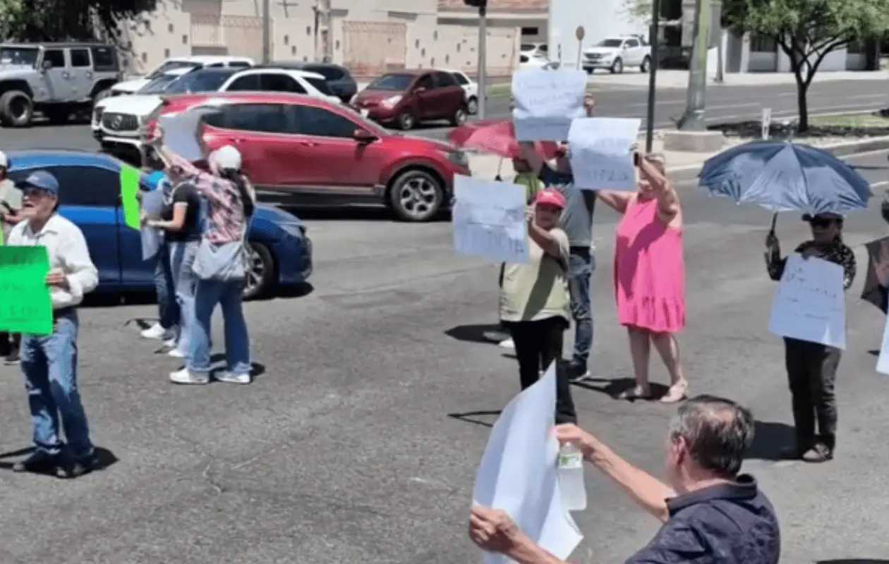 Protestan en Hermosillo por detención de trabajador del “Doctor de los sueros”