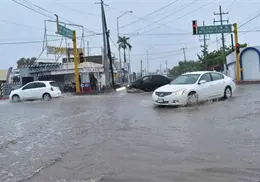Causan lluvias y vientos afectaciones en Navojoa