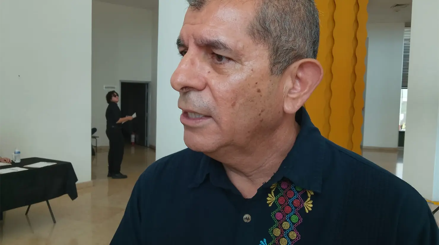 “El presidente del consejo de ancianos, Don Enrique Robles, presentó ante las instituciones al compañero Francisco Molina, “El Indio”, como gobernador tradicional, sin embargo, nosotros le aclaramos que era una situación provisional en lo que nombraban al presidente de bienes comunales”.- José Martín Vélez de la Rocha, coordinador general de la Comisión para el Desarrollo de los Pueblos y Comunidades Indígenas del Estado de Sonora