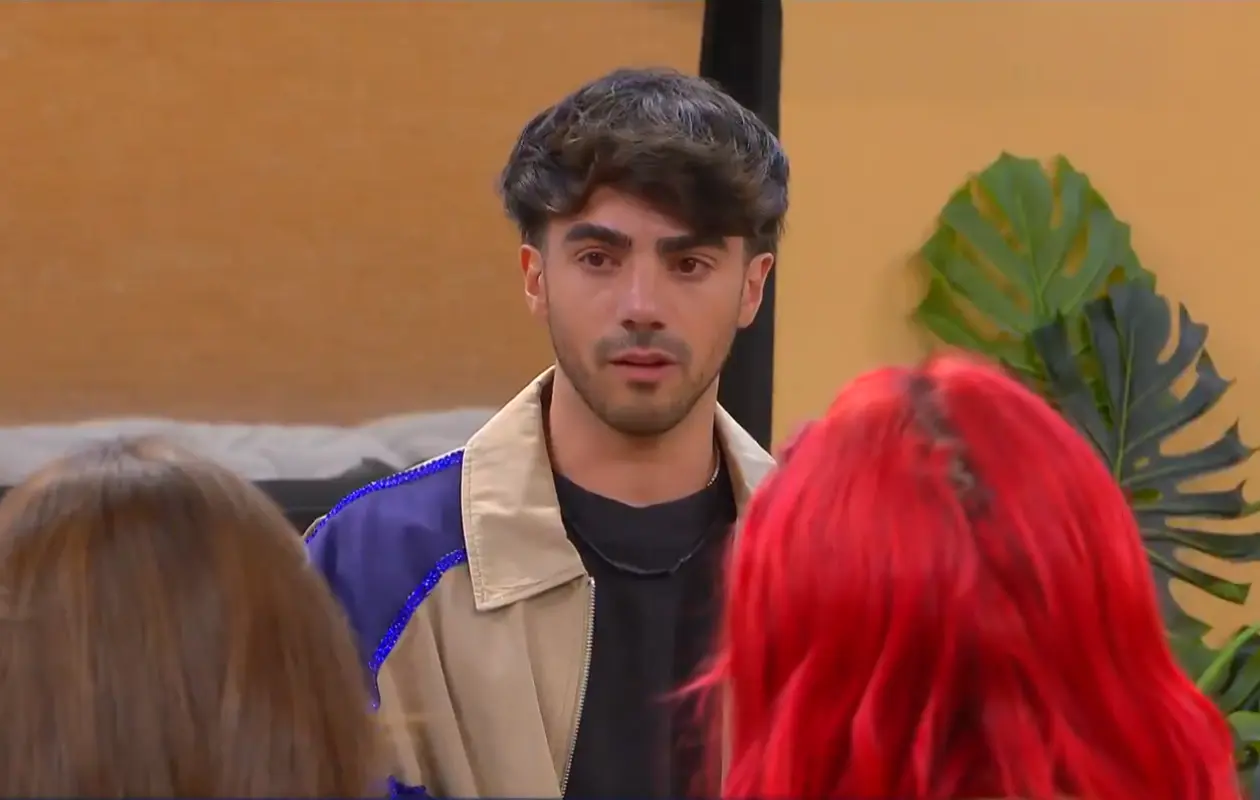 Fede Vigevani sale de La Casa de los Famosos entre lágrimas