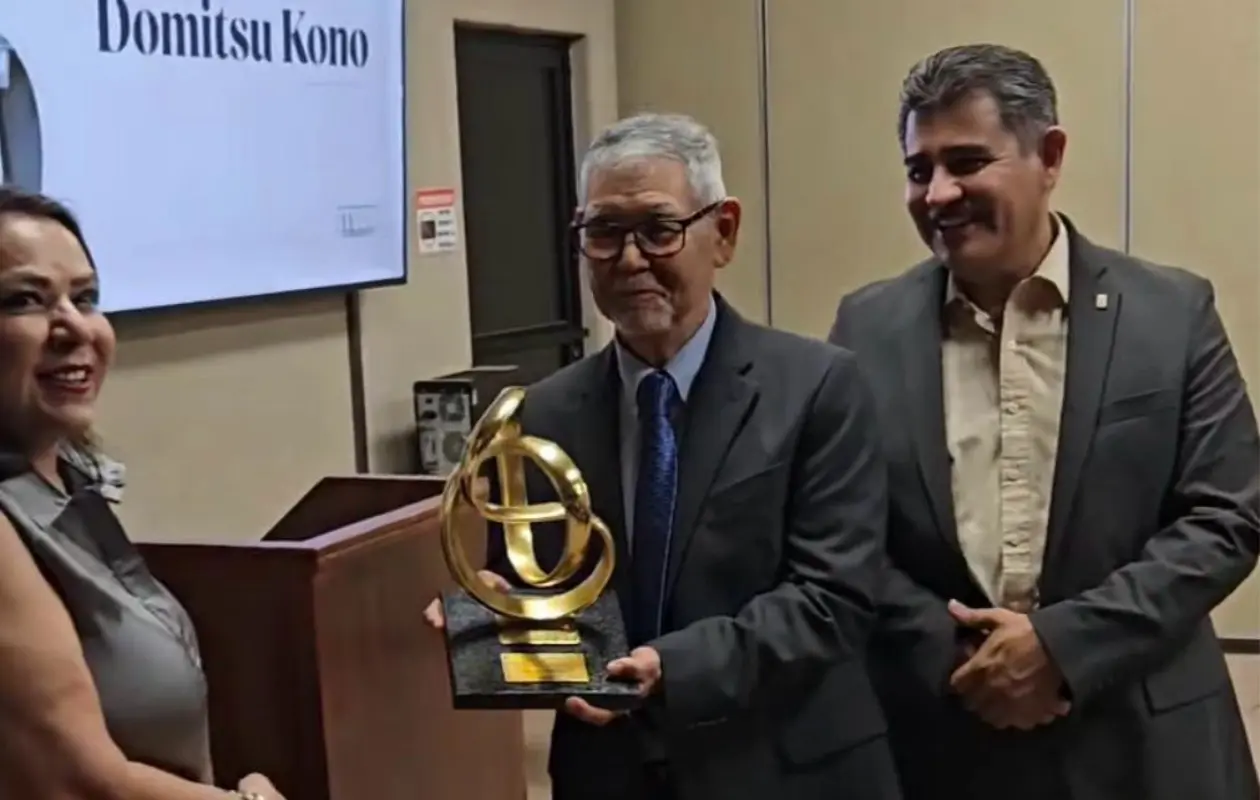 Itson reconoce a Manuel Domitsu Kono por 50 años de trayectoria