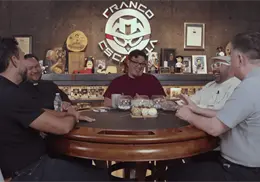 “Padres contra el diablo”, el episodio de Franco Escamilla con 4 sacerdotes que ya es viral