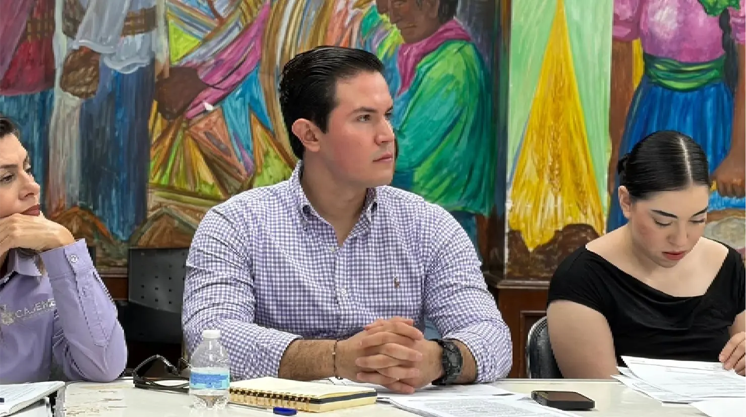 “Servidores deben abstenerse de promocionarse con programas”: Manuel Borbón