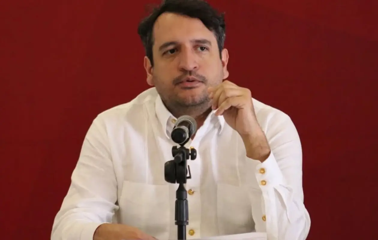 EU cancela visa a Andy López Beltrán; acusa a Trump de presión política