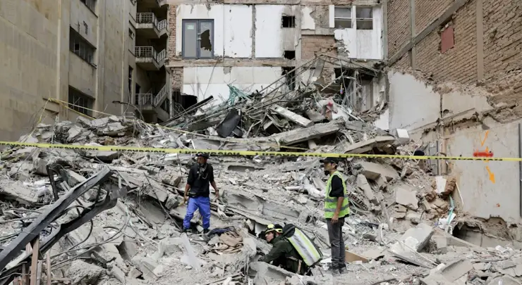 Crece angustia por mexicanos desaparecidos tras terremoto en Colombia