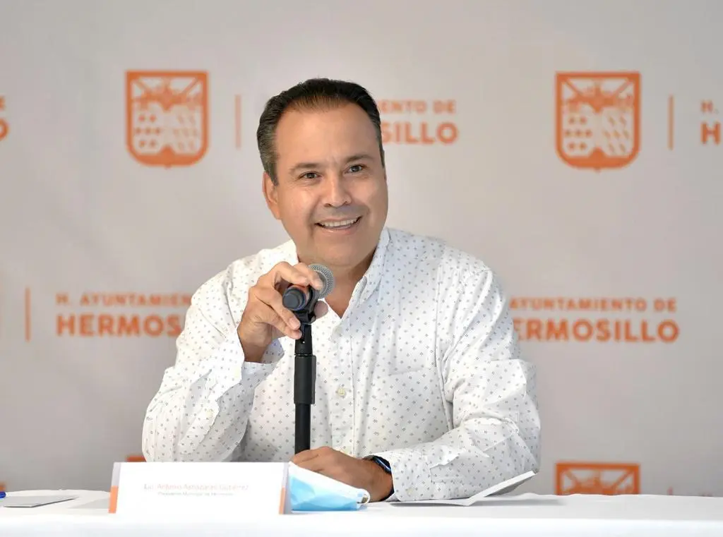“Hemos logrado reducir, funcionar, eliminar muchos trámites de levantamiento para poder ser mucho más efectivos al momento de impulsar nuevos proyectos de desarrollo económico .- Antonio “Toño” Astiazarán Gutiérrez