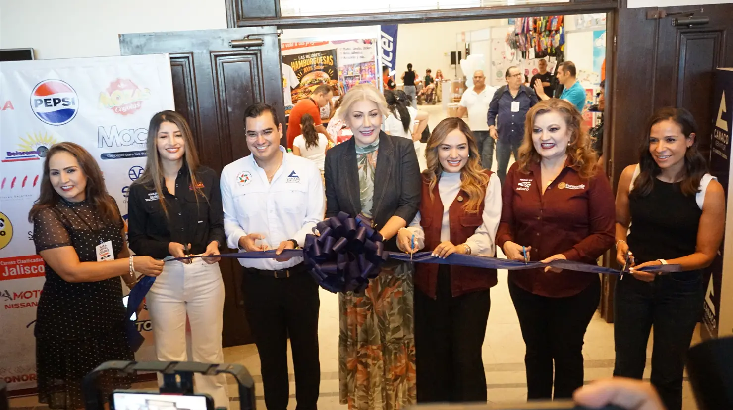Llevan a cabo Feria de Regreso a Clases en Cajeme