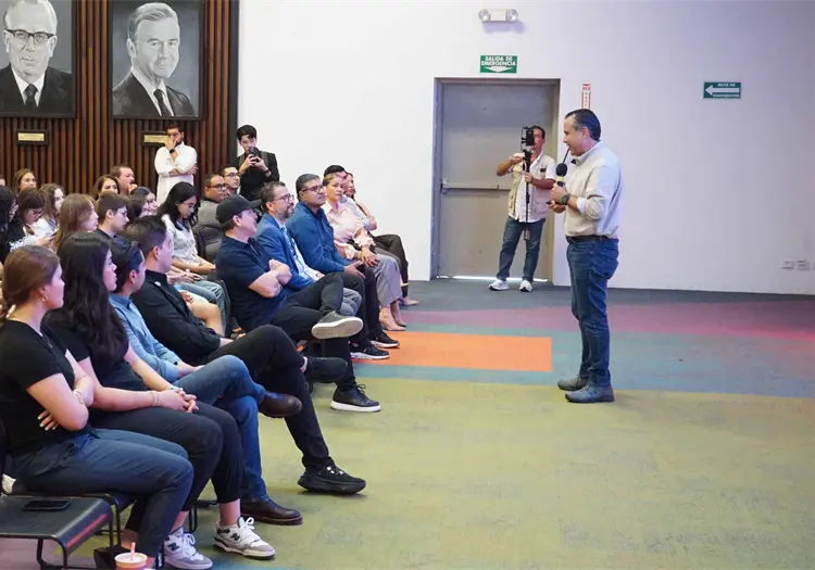 Invita “Toño” Astiazarán a jóvenes a conocer experiencia de energía limpia
