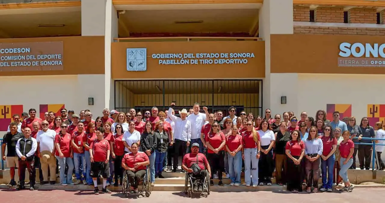 El mandatario estatal puso en funcionamiento las instalaciones renovadas del Pabellón