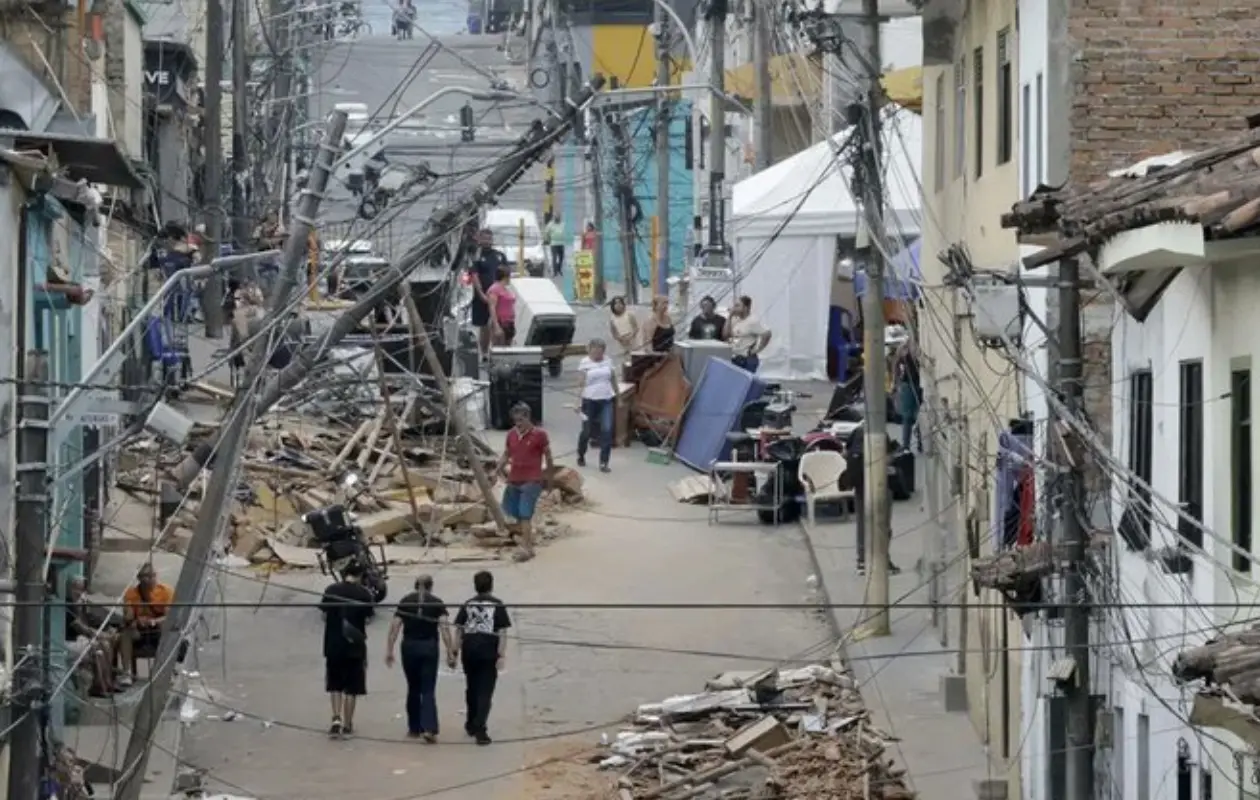 Terremoto en Colombia ha dejado 304 muertos y 426 desaparecidos