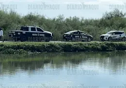 Cae camioneta al Canal Bajo