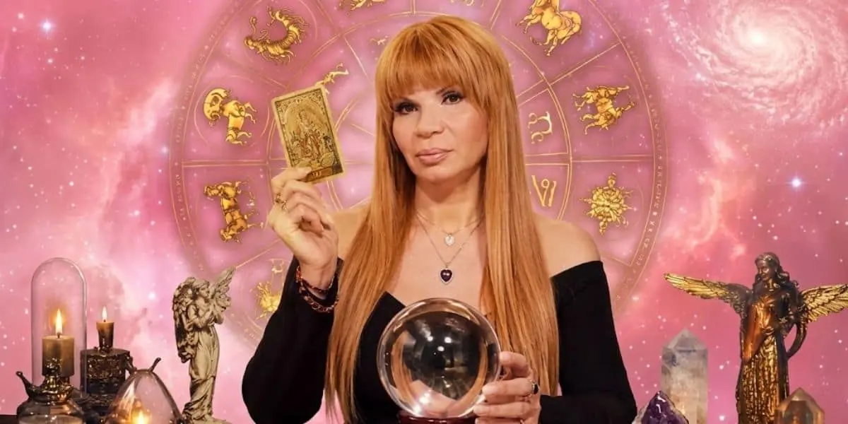 Mhoni Vidente es una reconocida astróloga y personalidad televisiva que comparte sus interpretaciones sobre los movimientos astrales y su posible influencia en la vida cotidiana.