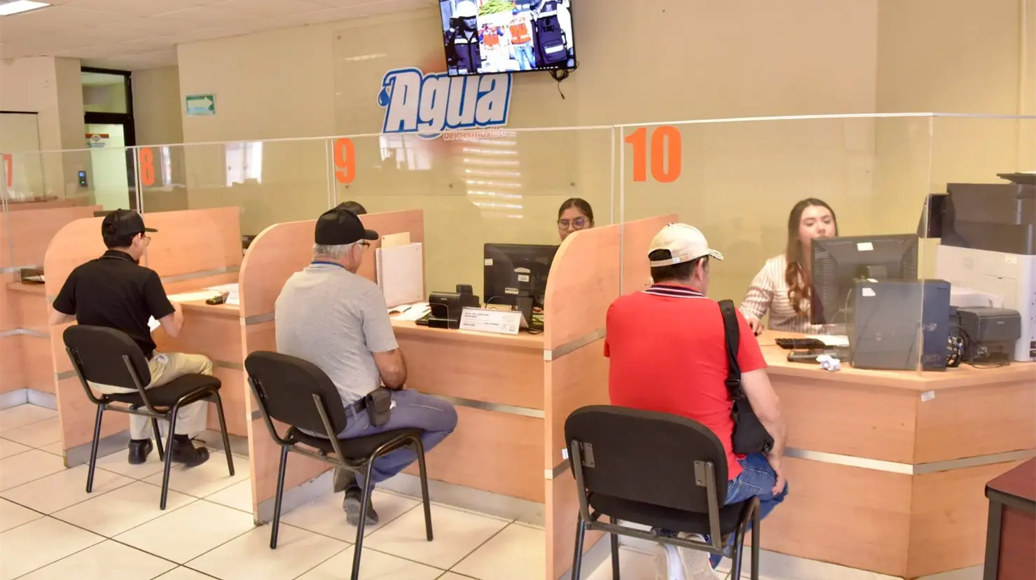 Algunas de las partidas que modificarán sus presupuestos son la de servicios personales; materiales y suministros; servicios generales; transferencias, asignaciones, subsidios y otras ayudas; y bienes e inmuebles