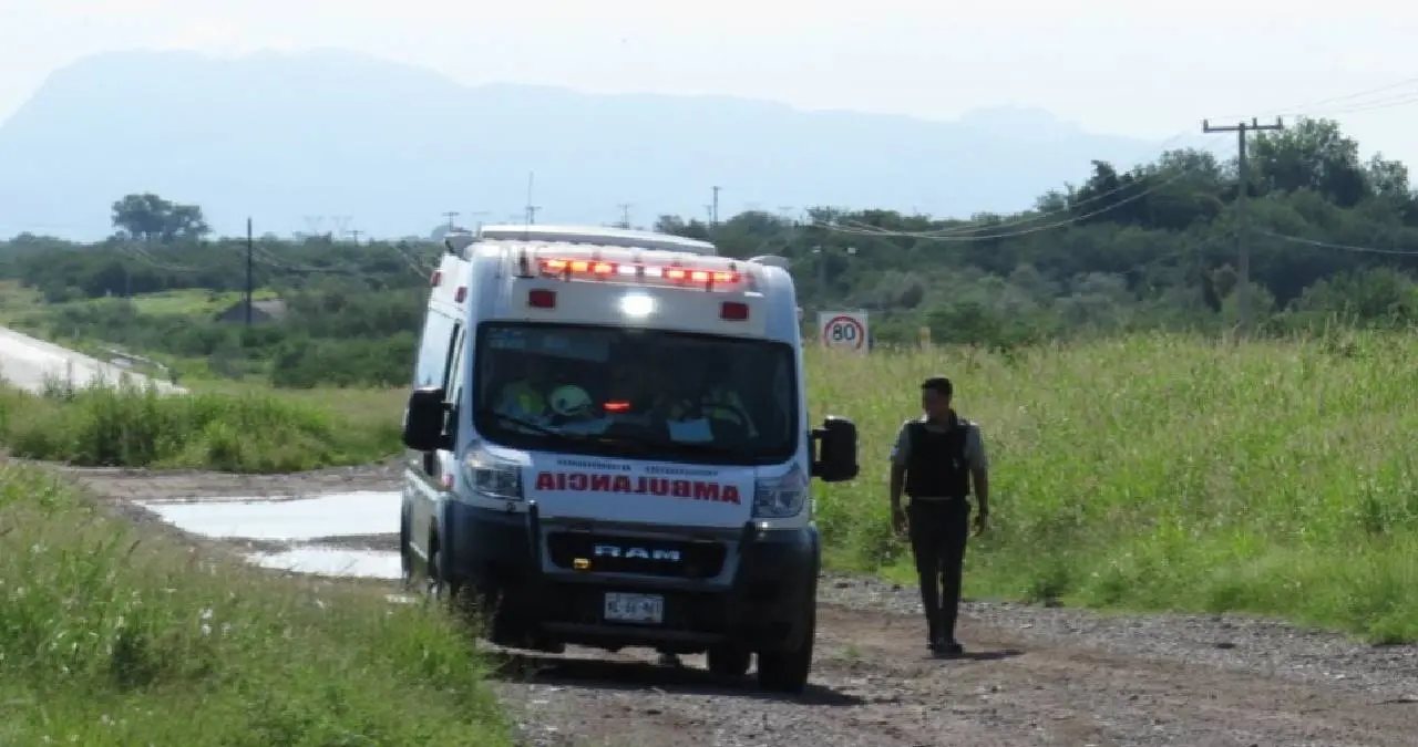 Hallan a hombre asesinado en carretera Obregón-Guaymas